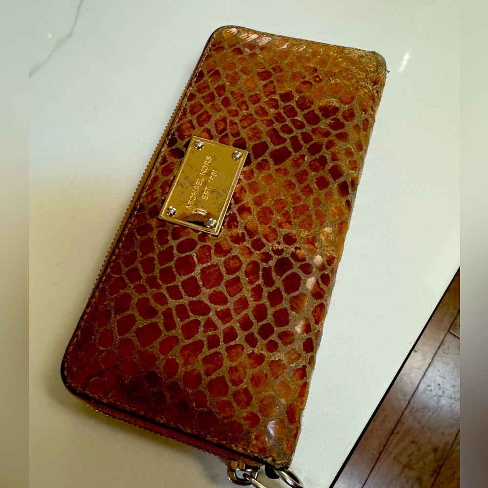 Micheal Kors snakeskin wallet